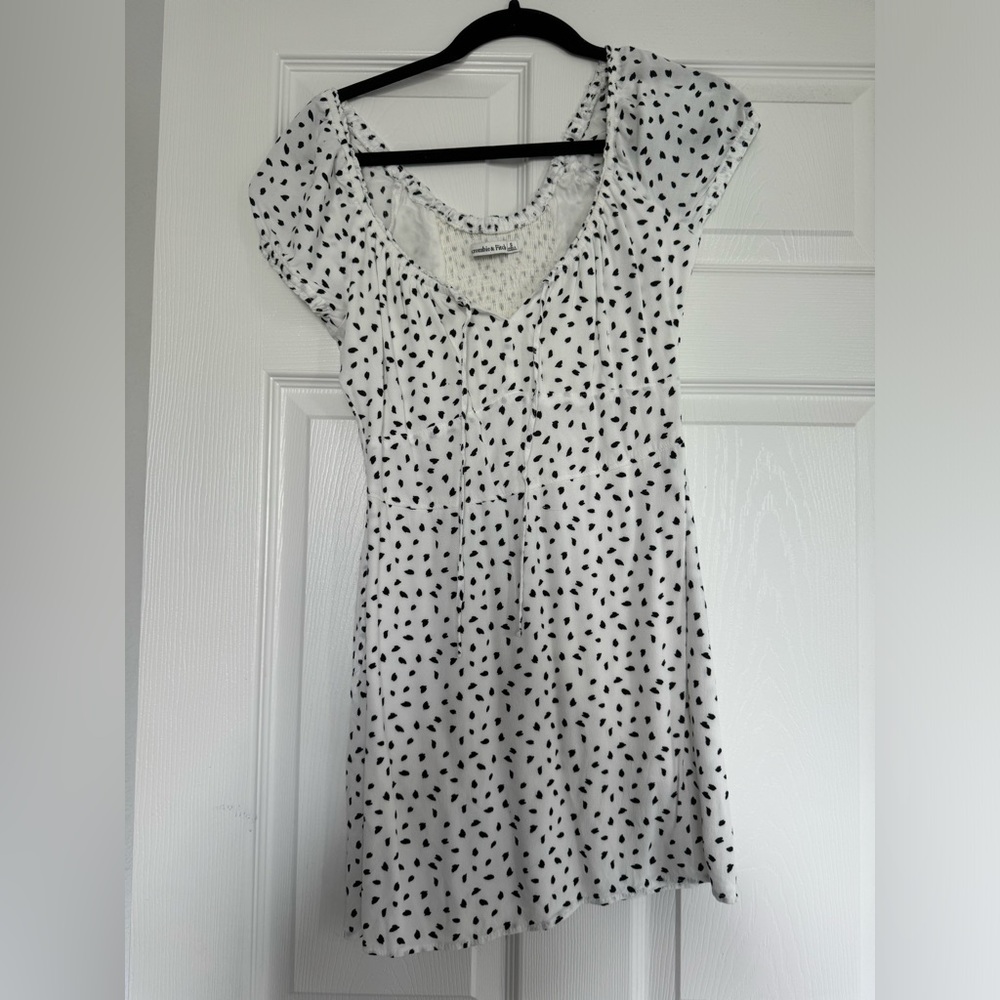 Abercrombie & Fitch polka dot dress . Super cute for summer outings or brunch !